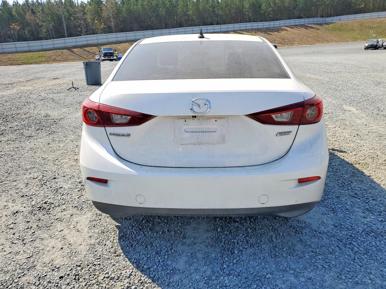 2016 MAZDA 3