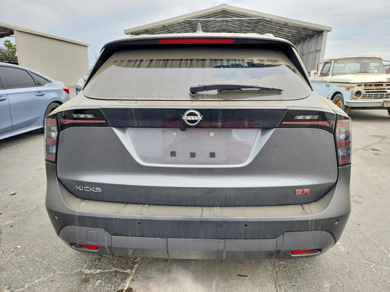 2025 NISSAN KICKS
