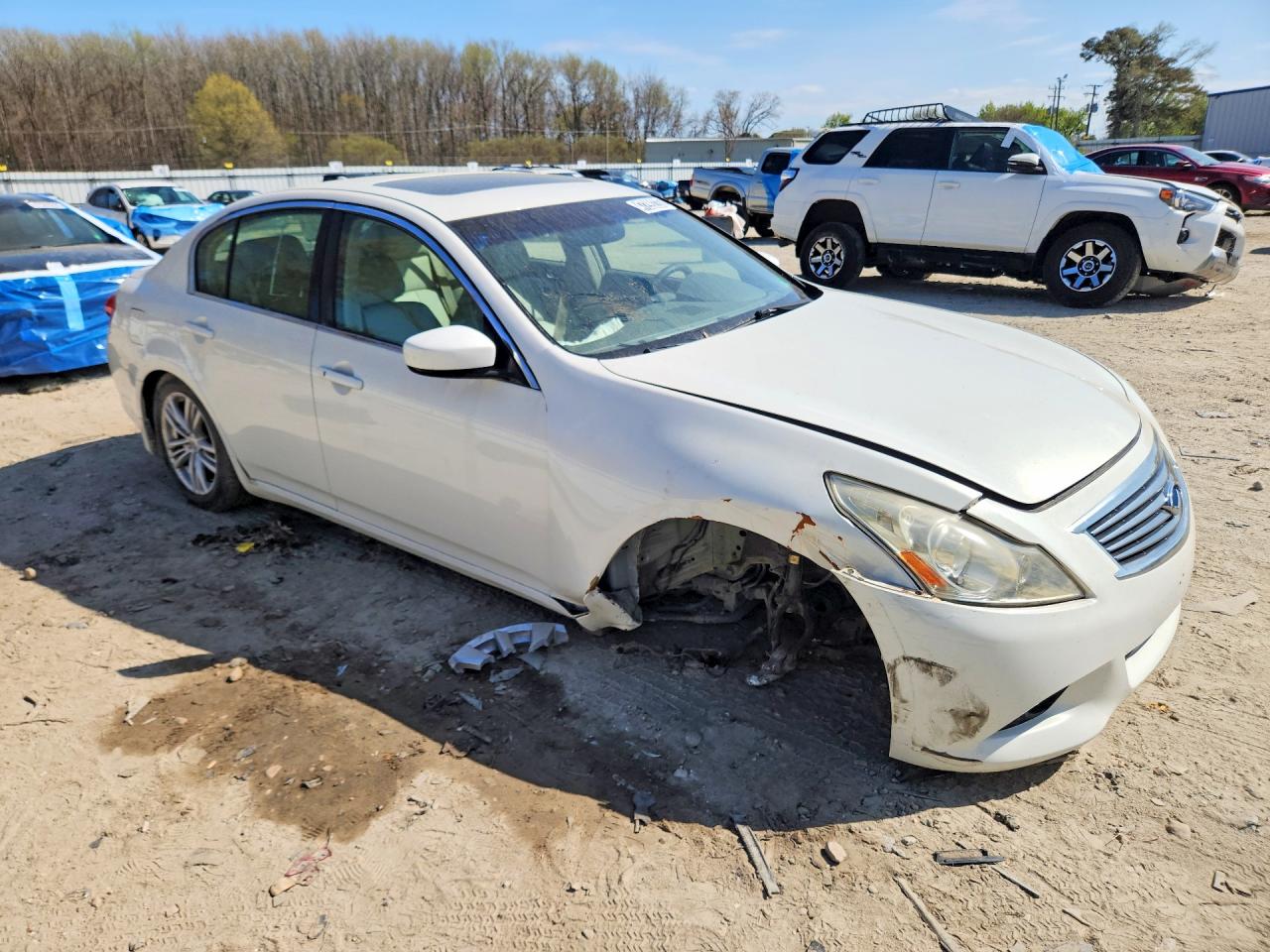2013 INFINITI G37