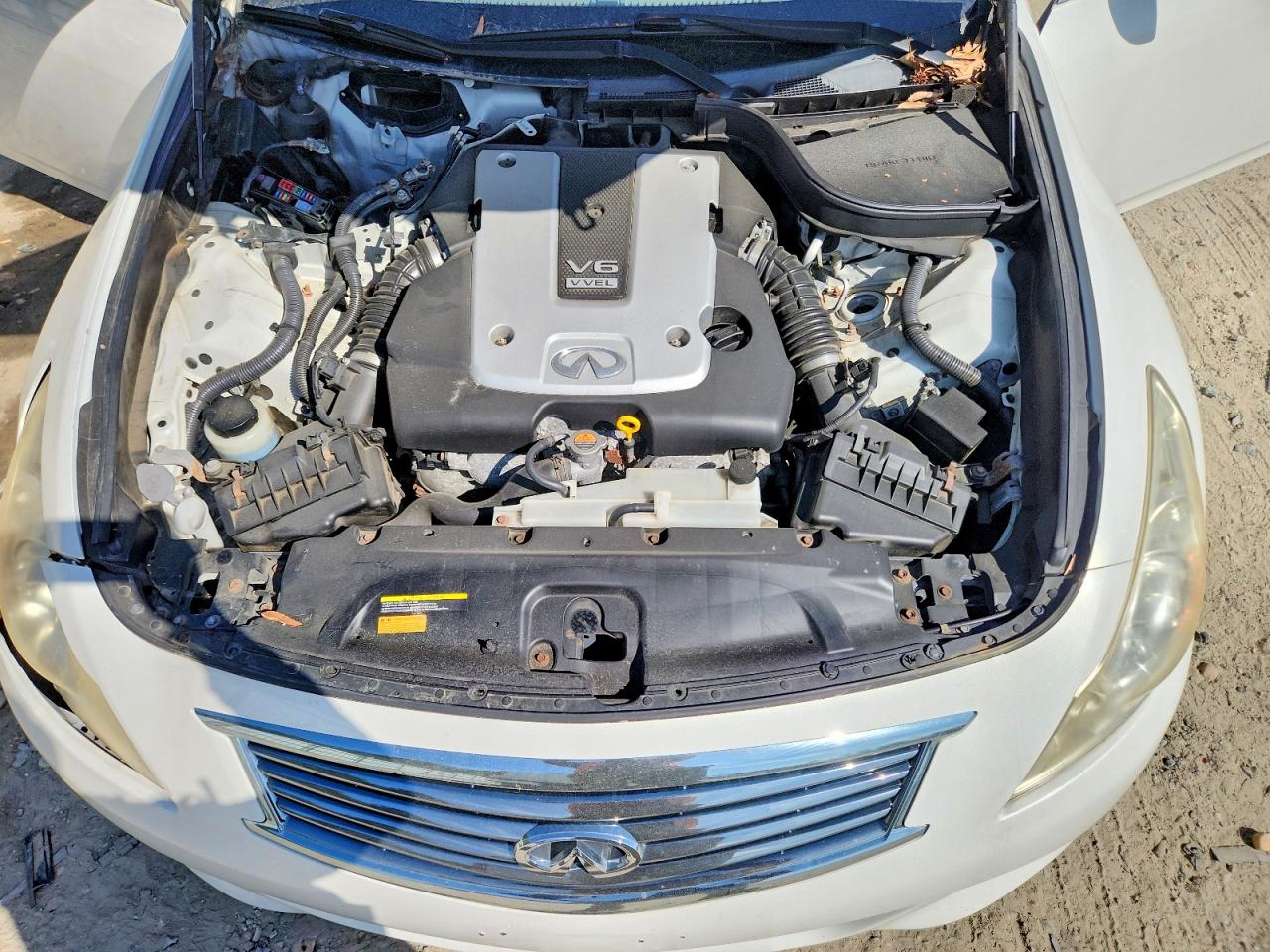 2013 INFINITI G37