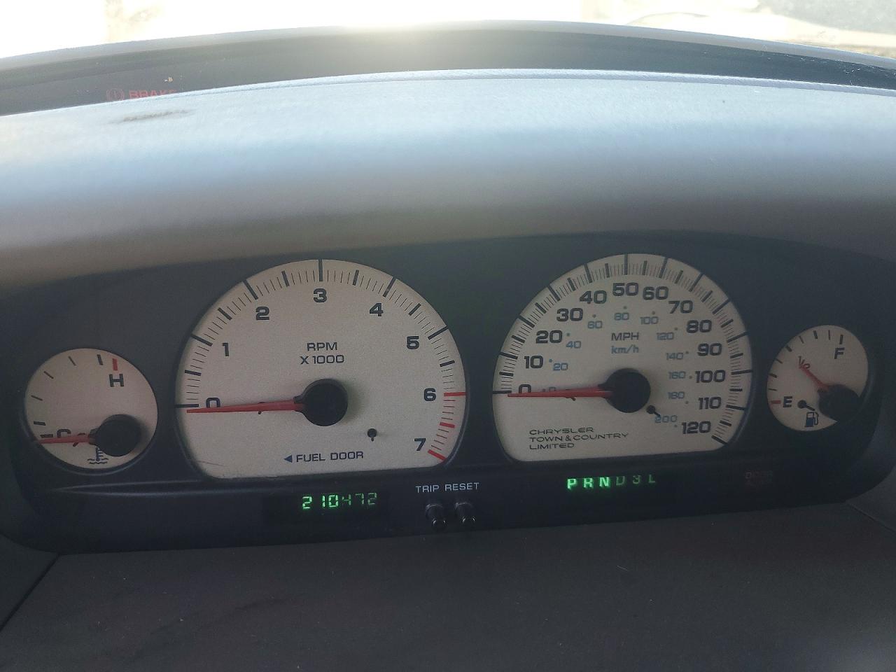 2000 CHRYSLER MINIVAN