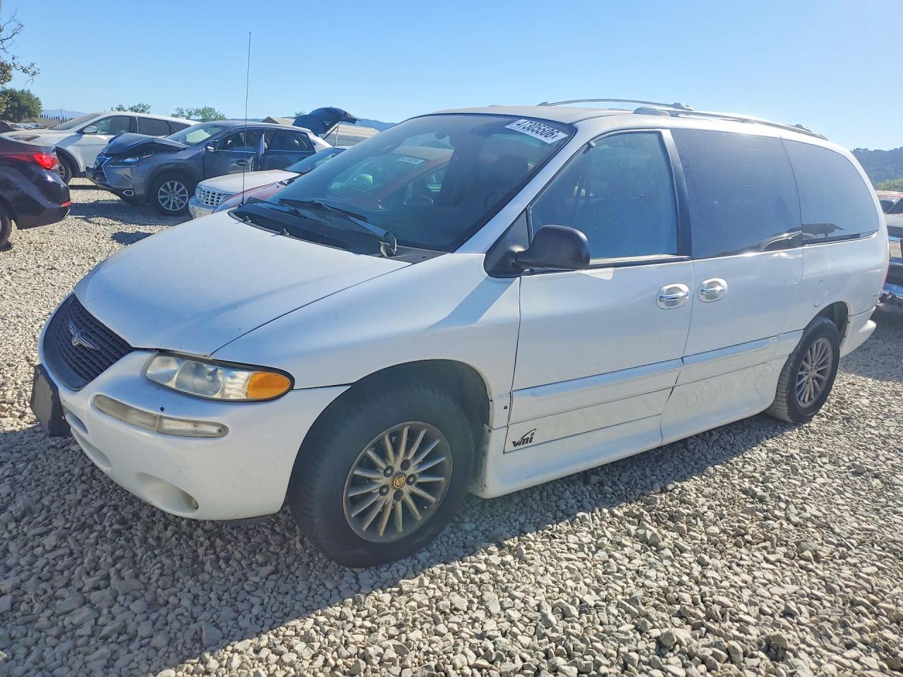 2000 CHRYSLER MINIVAN