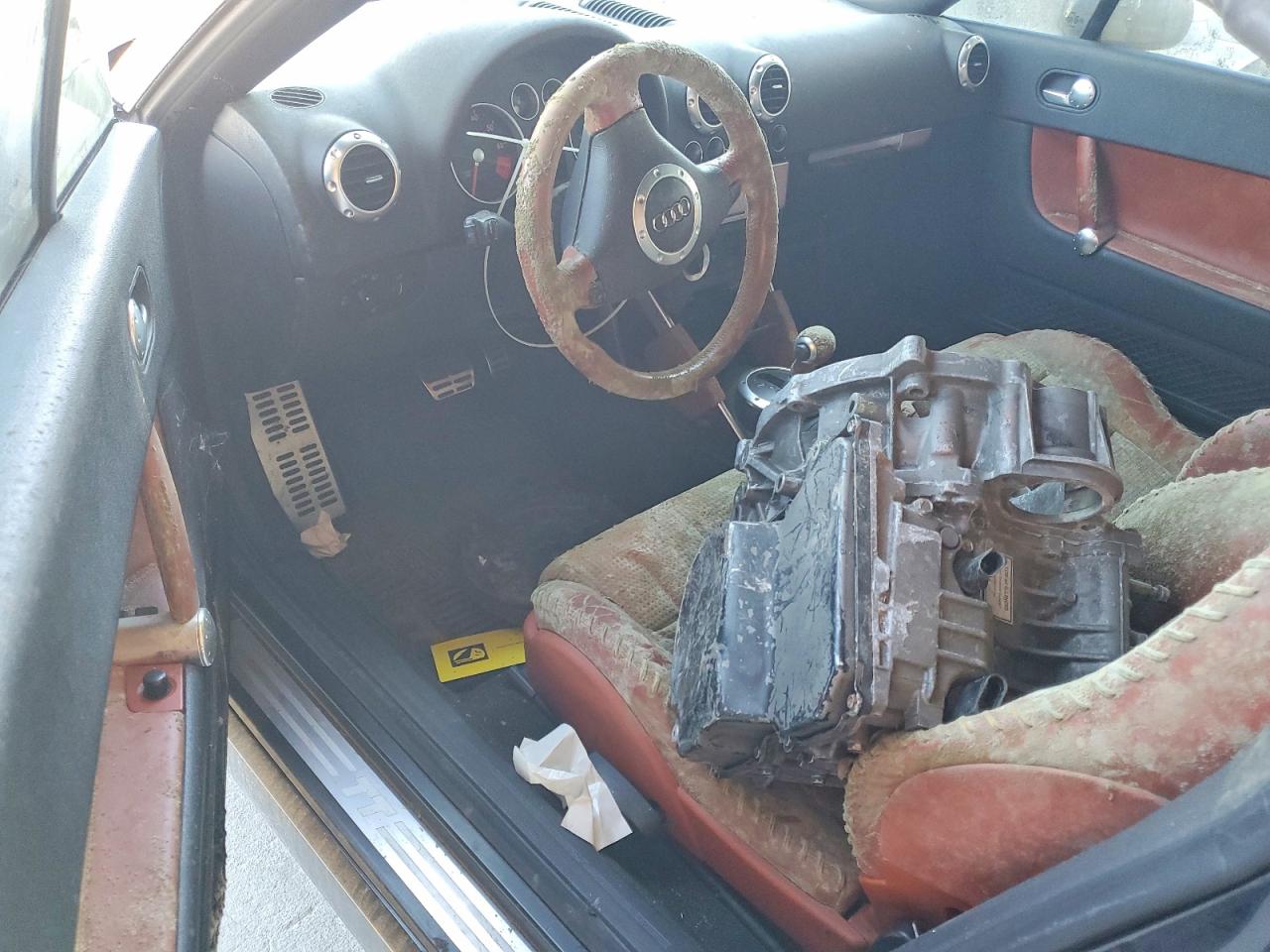 2004 AUDI TT