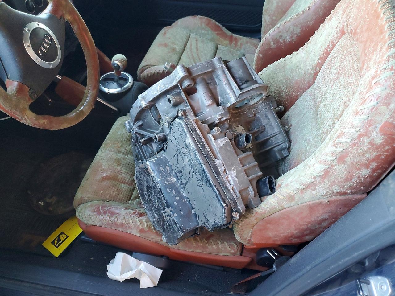 2004 AUDI TT