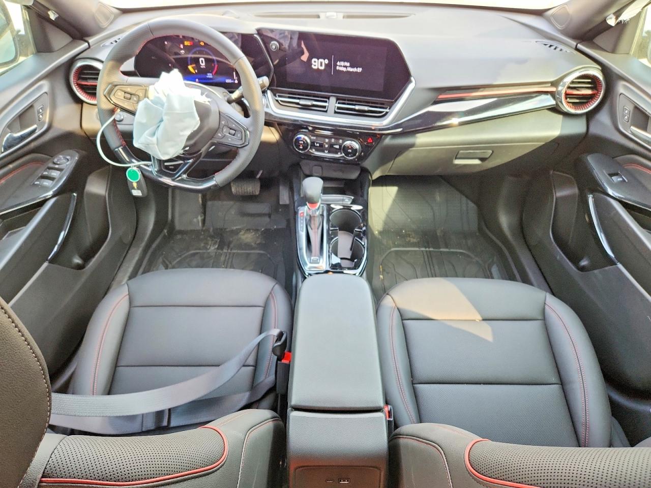 2026 CHEVROLET TRAX