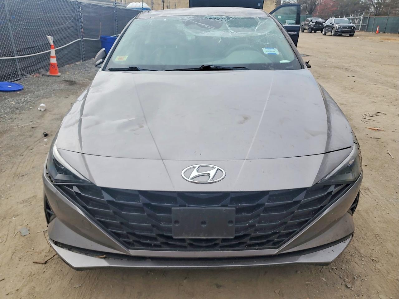 2022 HYUNDAI ELANTRA