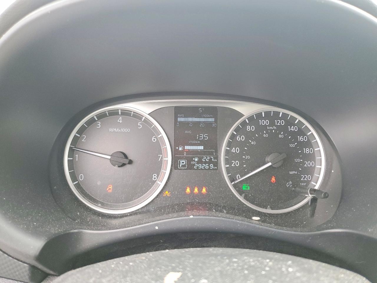 2021 NISSAN KICKS