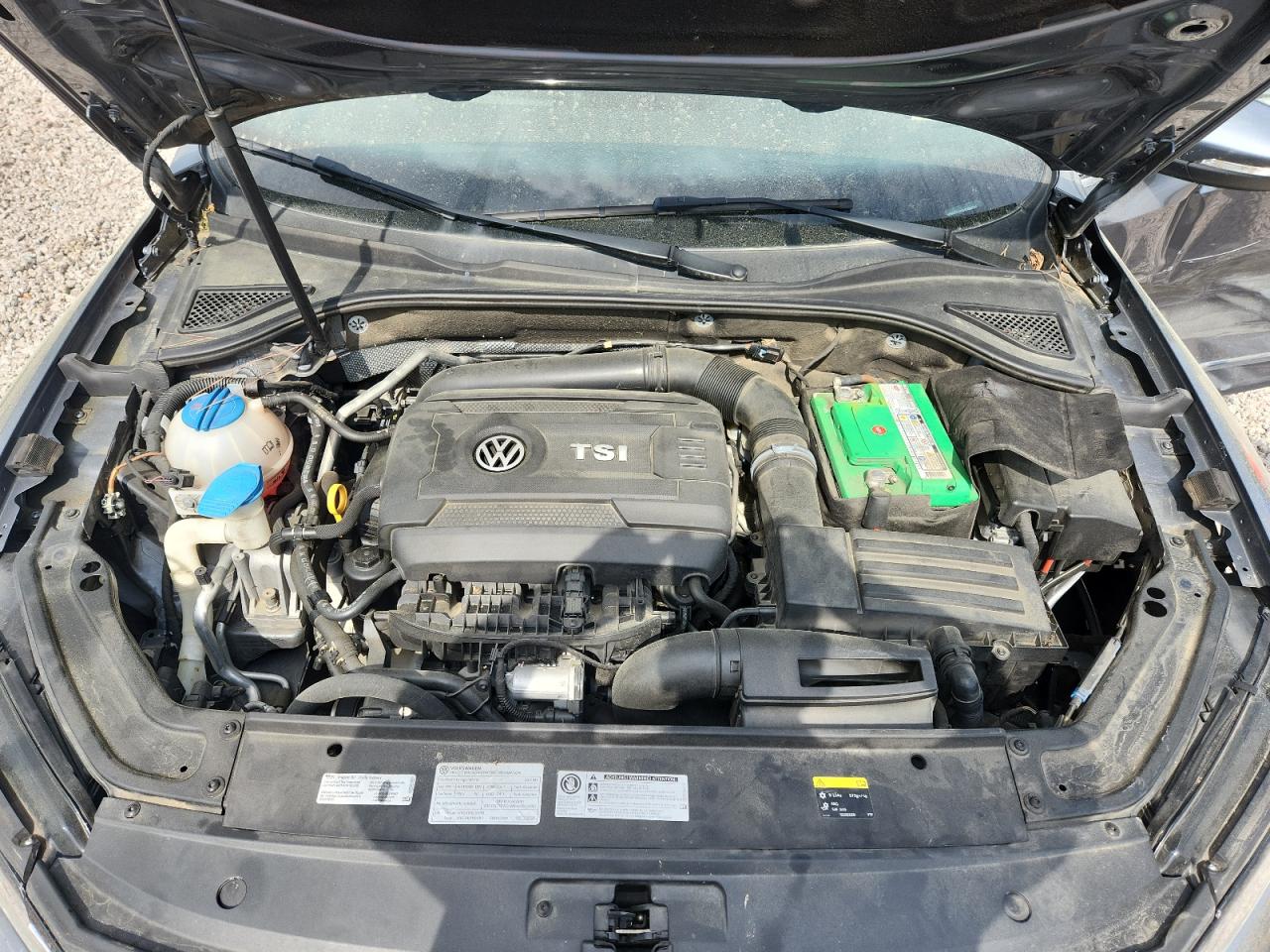 2017 VOLKSWAGEN PASSAT