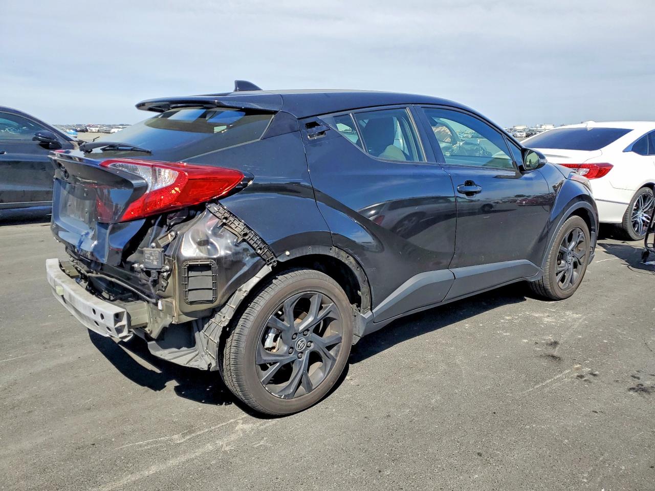 2021 TOYOTA C-HR