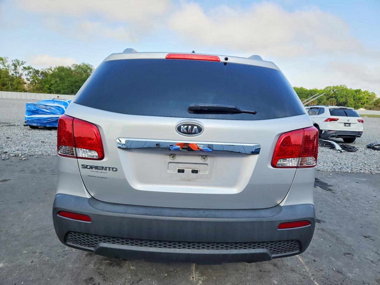 2011 KIA SORENTO