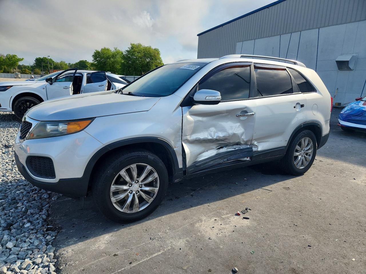 2011 KIA SORENTO