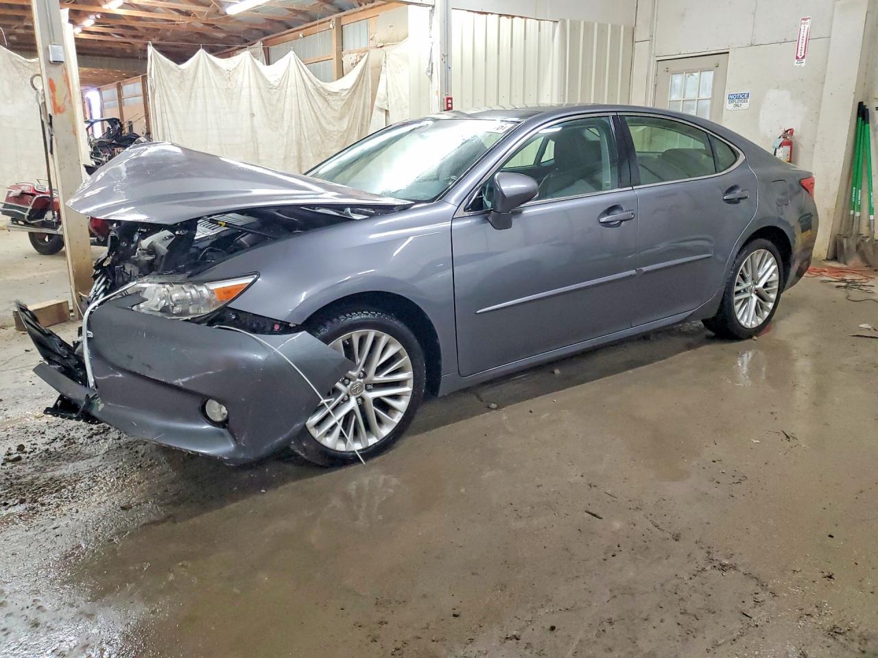 2013 LEXUS ES350