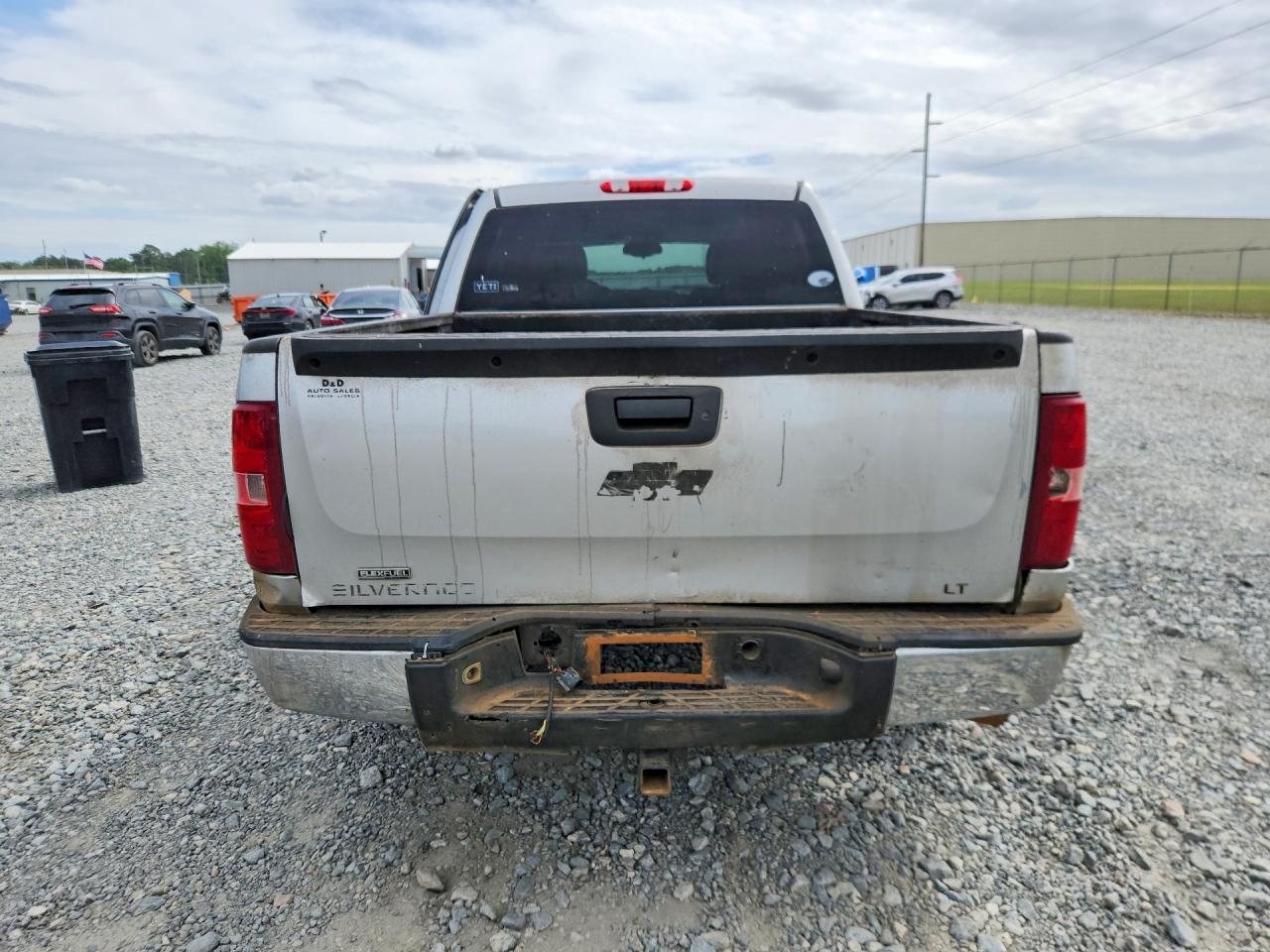 2011 CHEVROLET SILVERADO