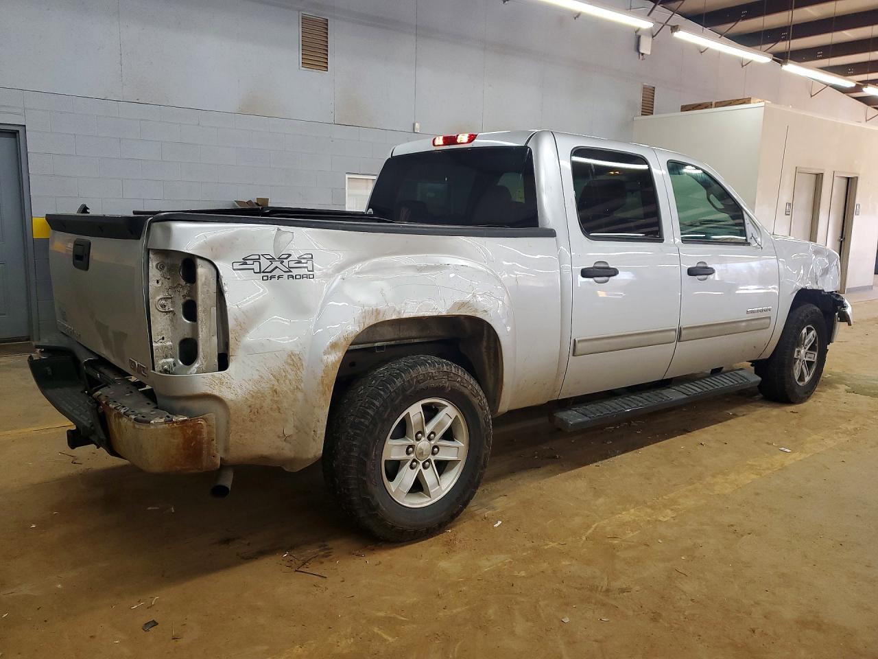 2013 GMC SIERRA