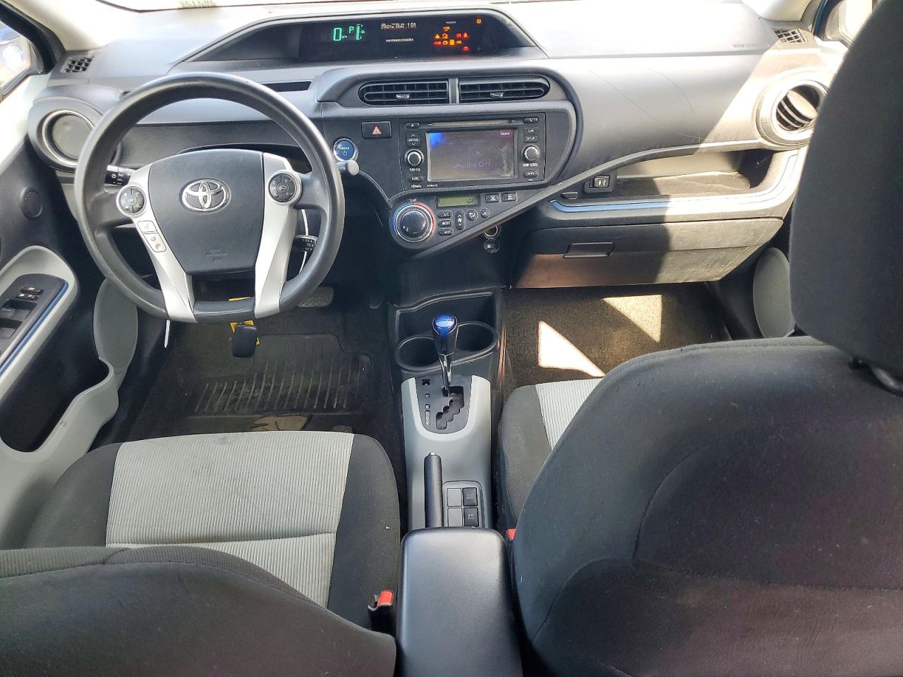 2013 TOYOTA PRIUS