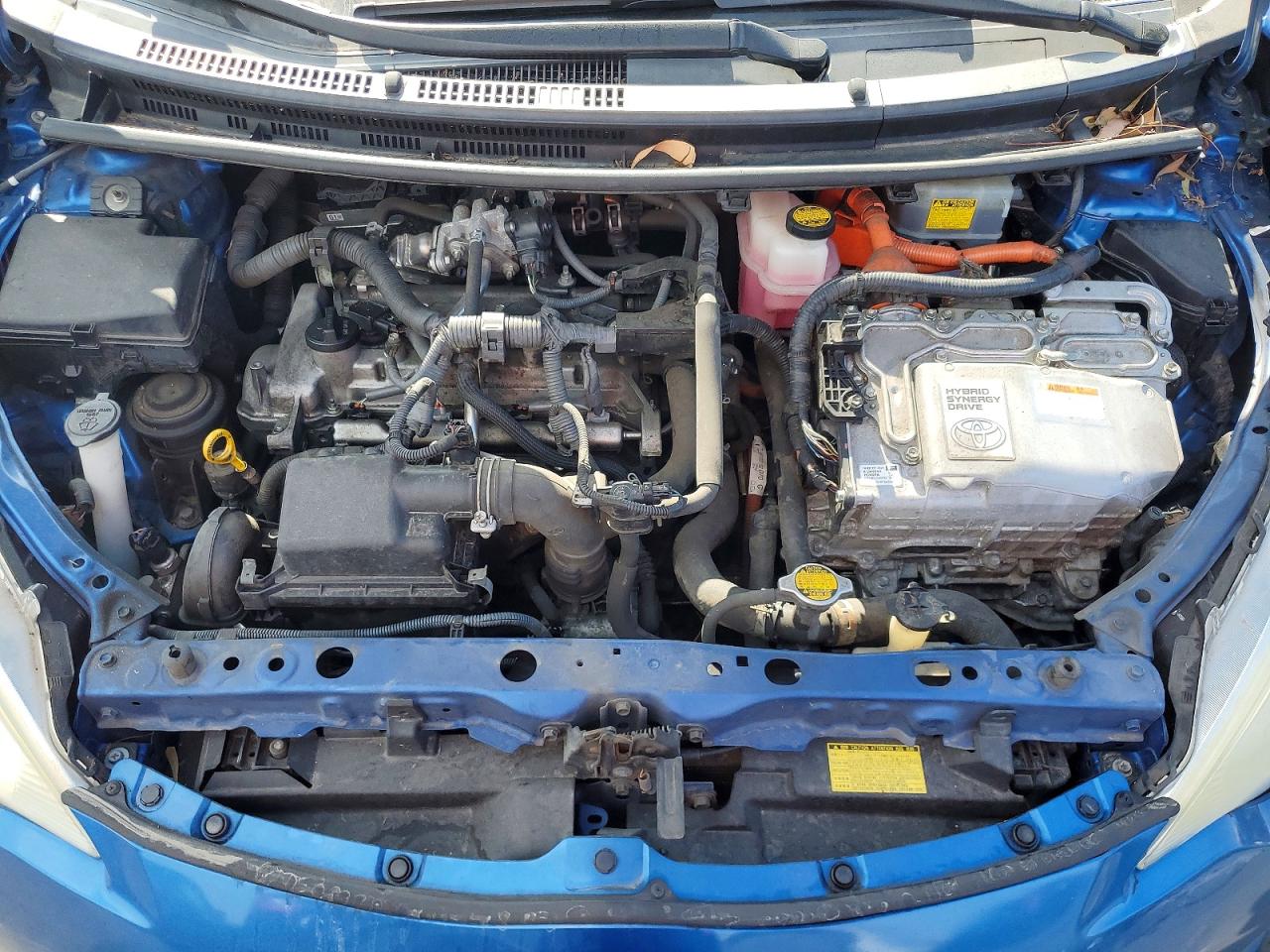 2013 TOYOTA PRIUS