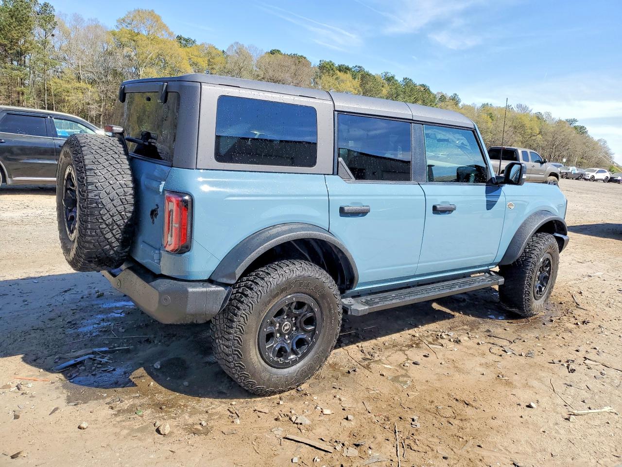 2023 FORD BRONCO