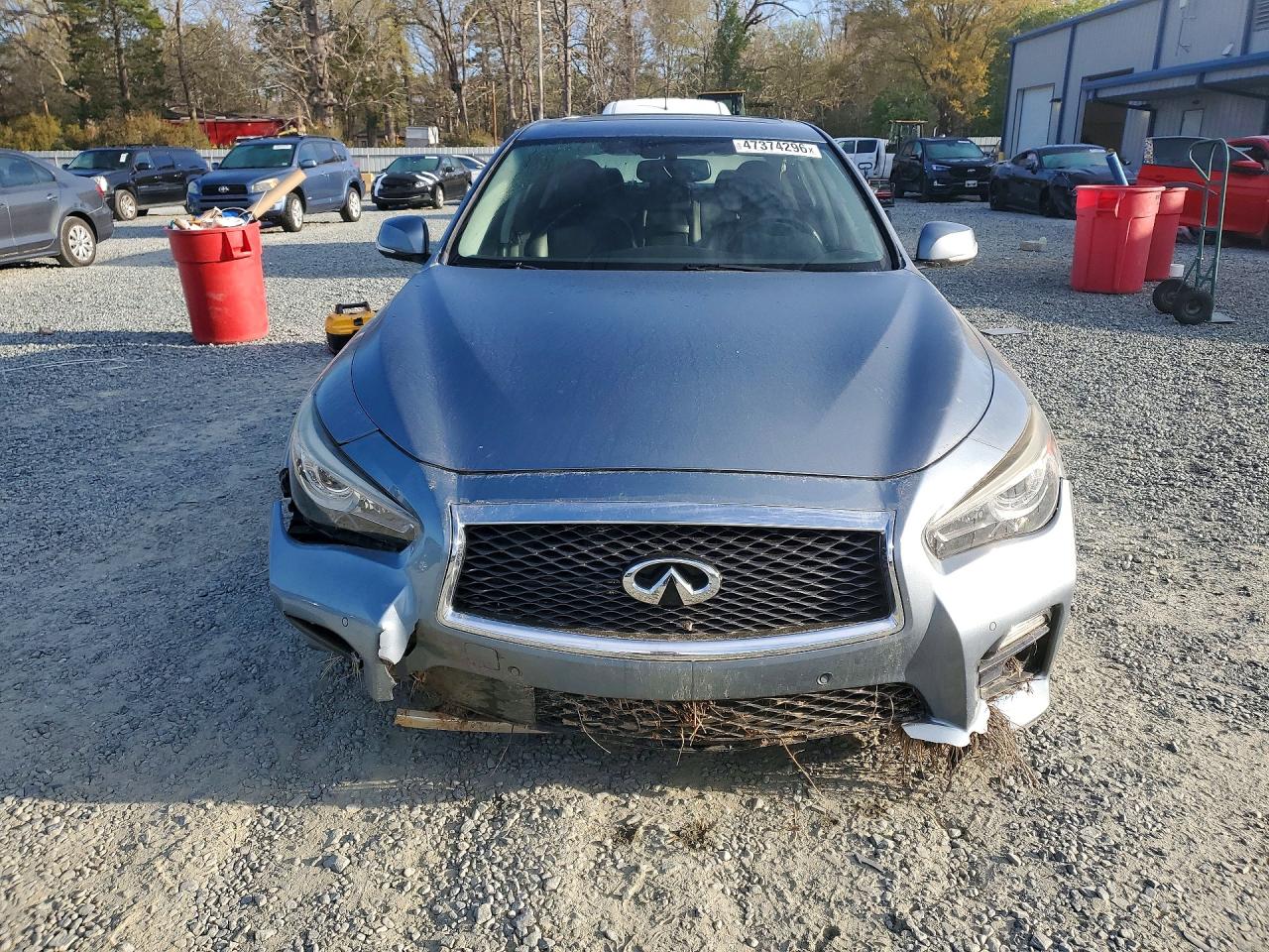 2016 INFINITI Q50