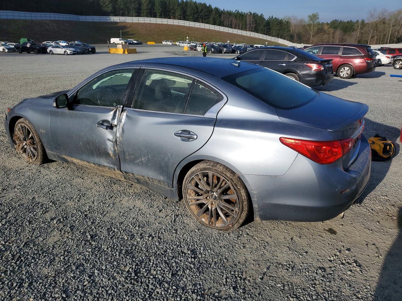 2016 INFINITI Q50