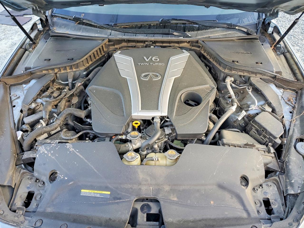 2016 INFINITI Q50