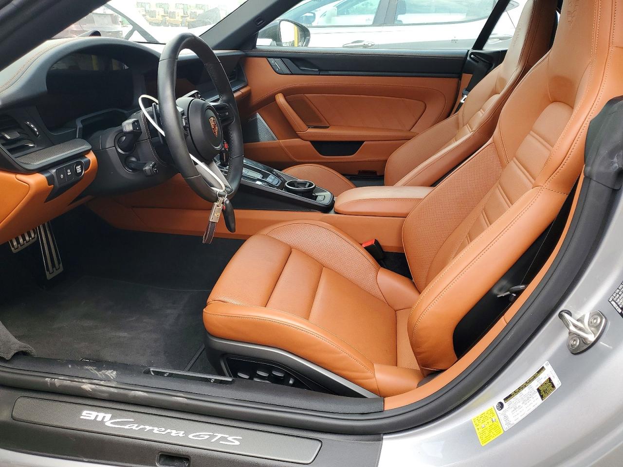 2025 PORSCHE 911