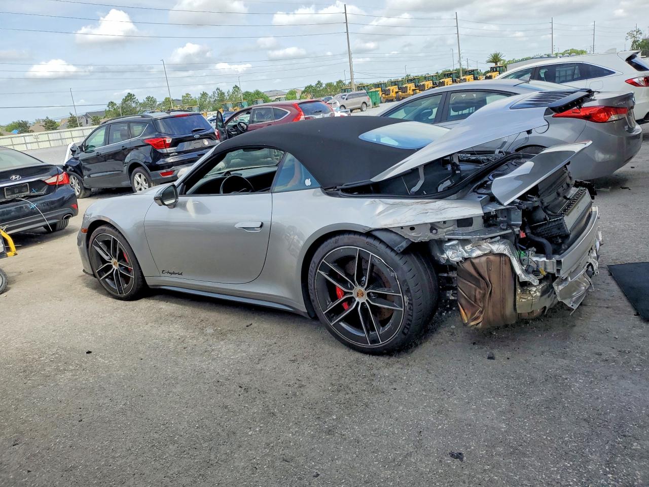 2025 PORSCHE 911