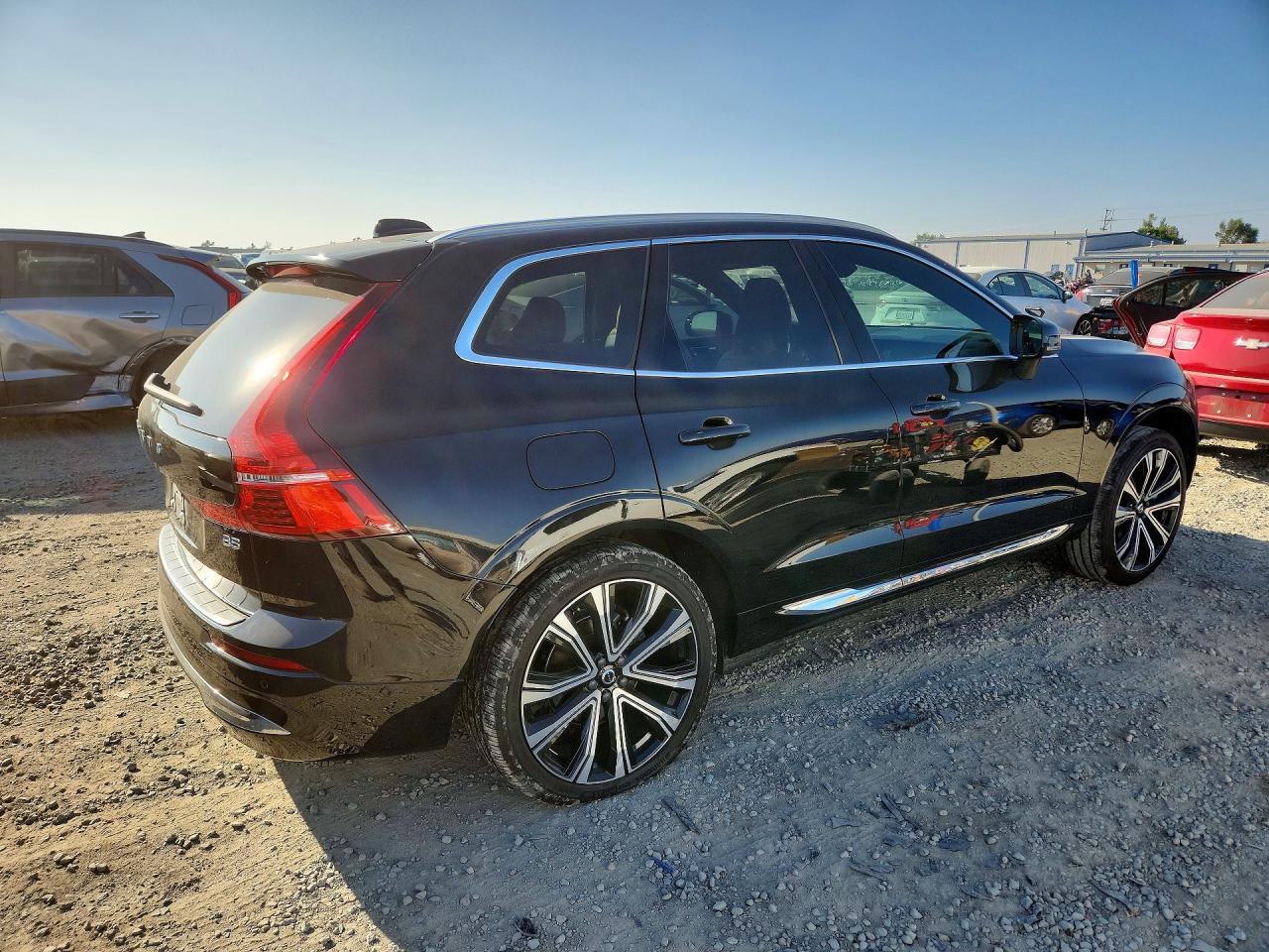 2023 VOLVO XC60