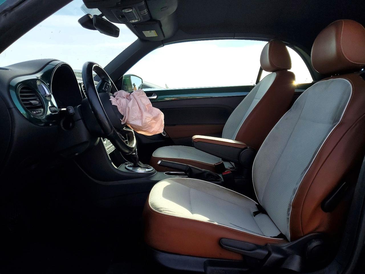 2017 VOLKSWAGEN BEETLE