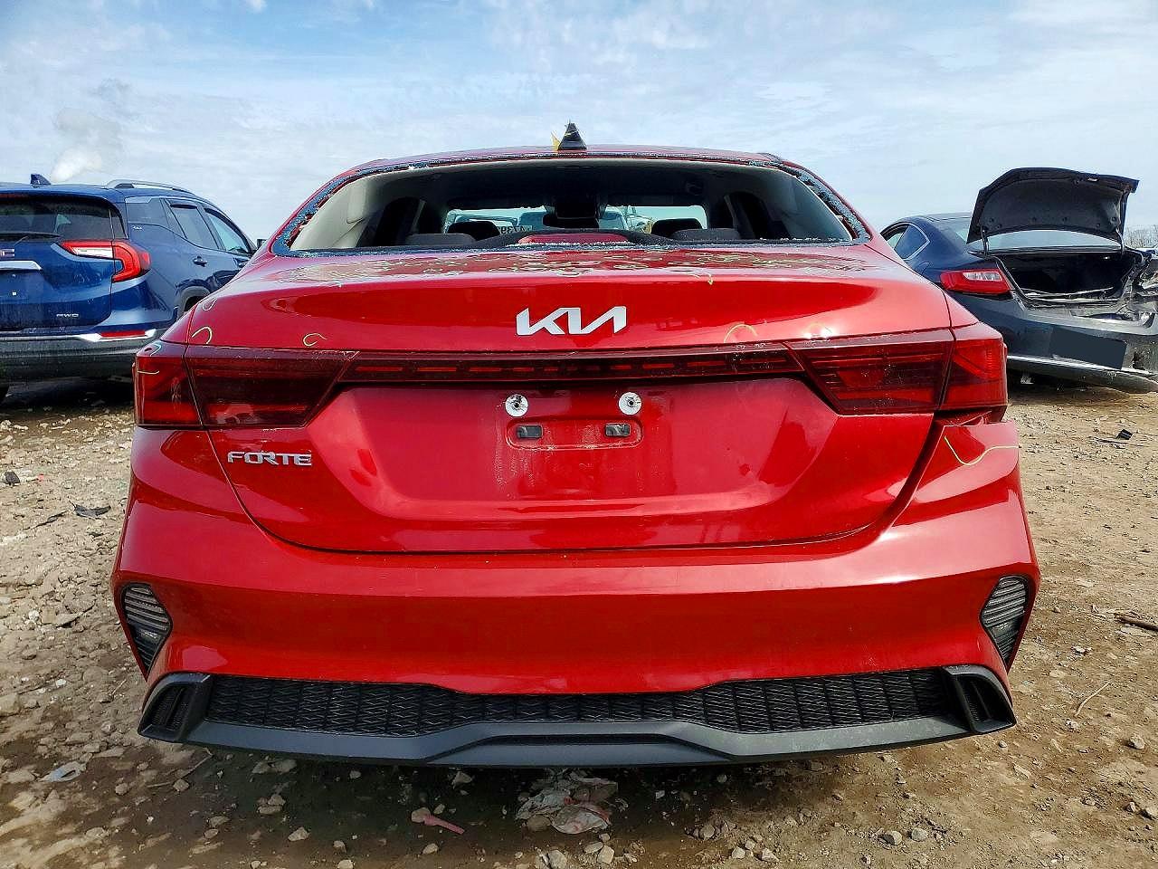 2023 KIA FORTE