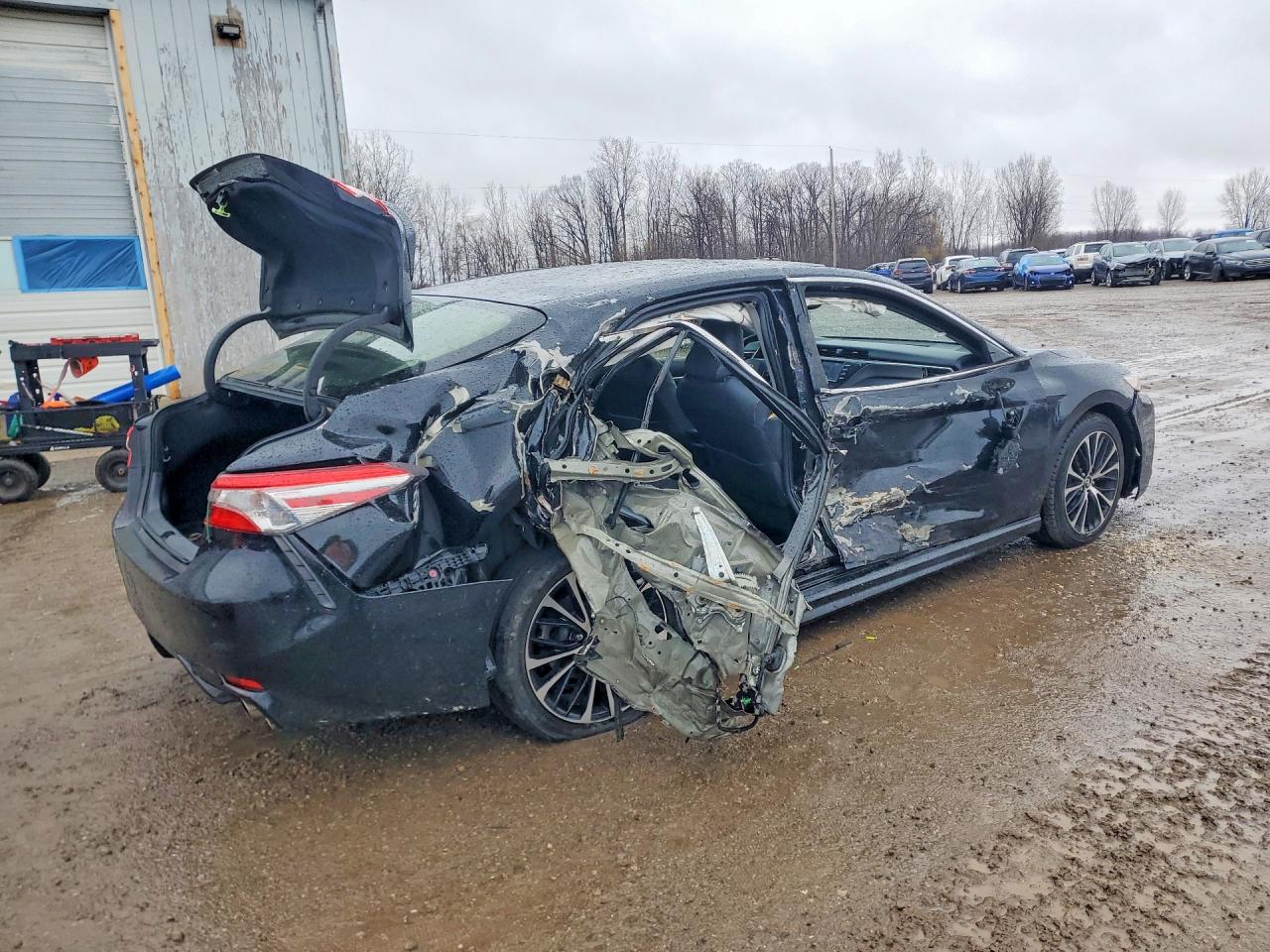 2018 TOYOTA CAMRY