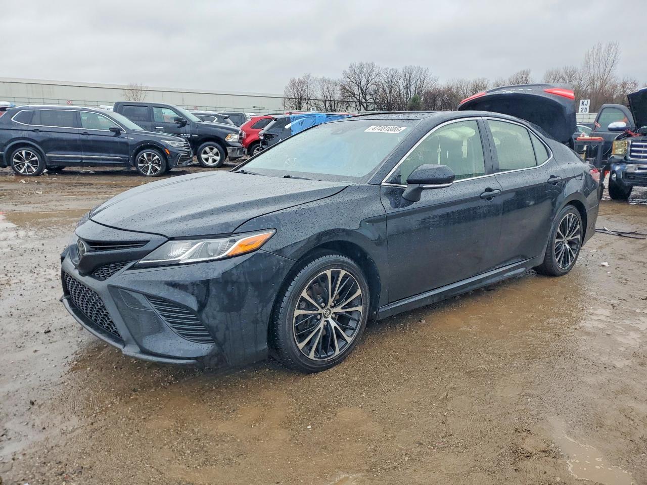 2018 TOYOTA CAMRY