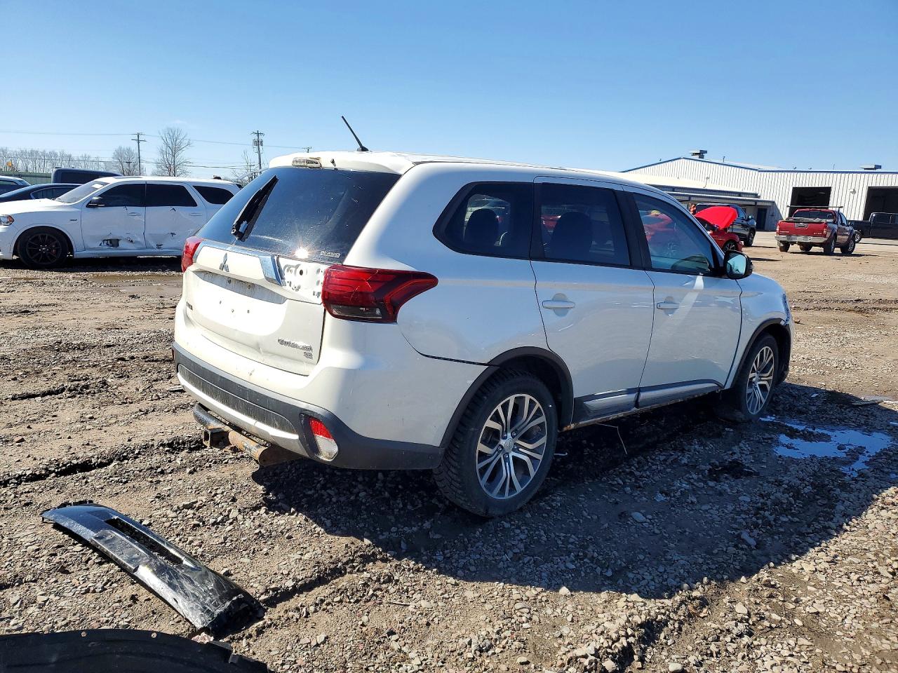 2016 MITSUBISHI OUTLANDER