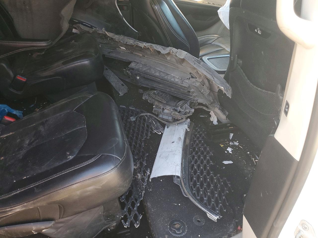 2022 CHRYSLER PACIFICA