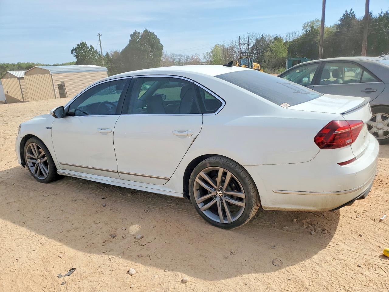 2019 VOLKSWAGEN PASSAT
