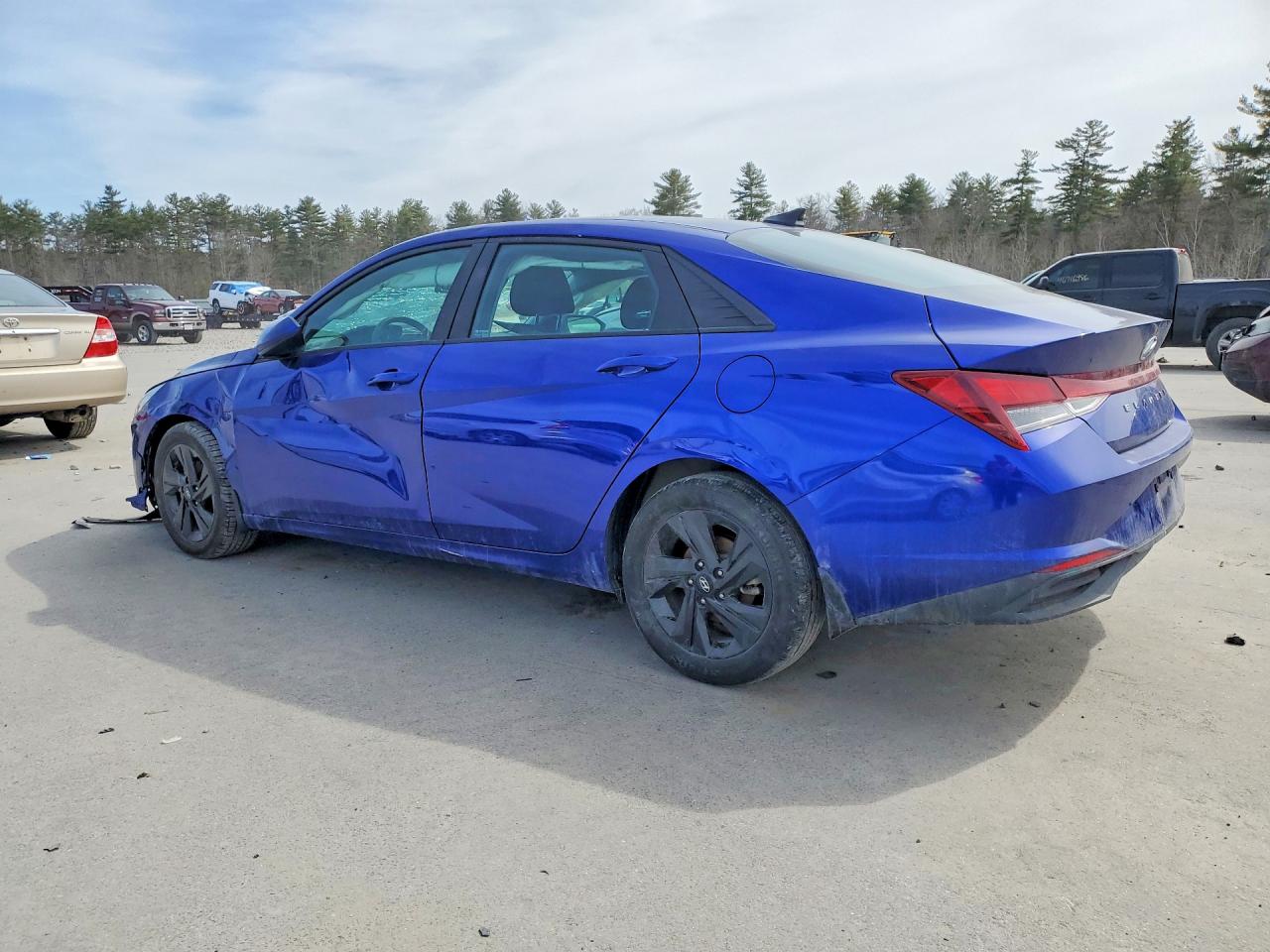 2022 HYUNDAI ELANTRA
