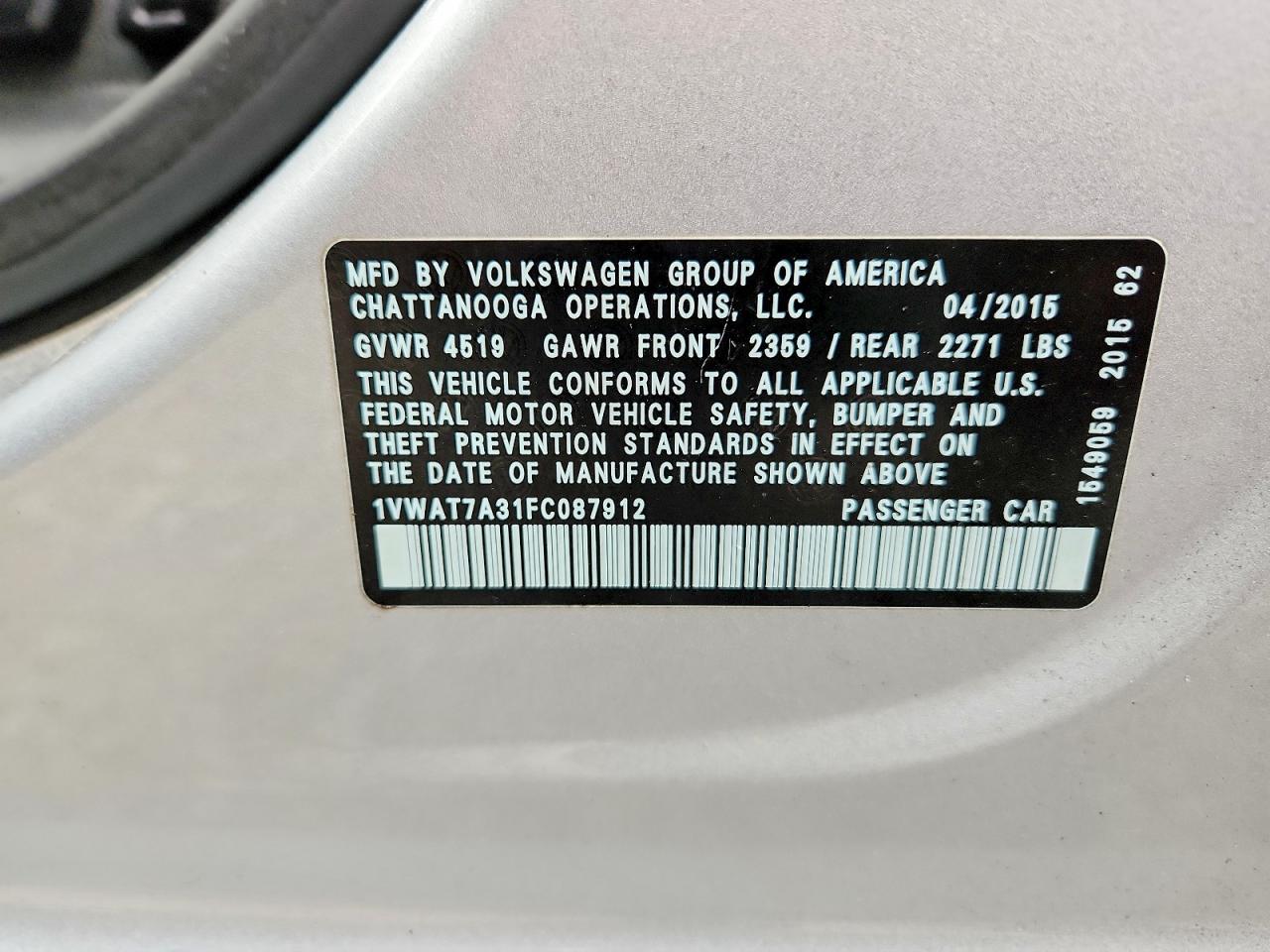 2015 VOLKSWAGEN PASSAT