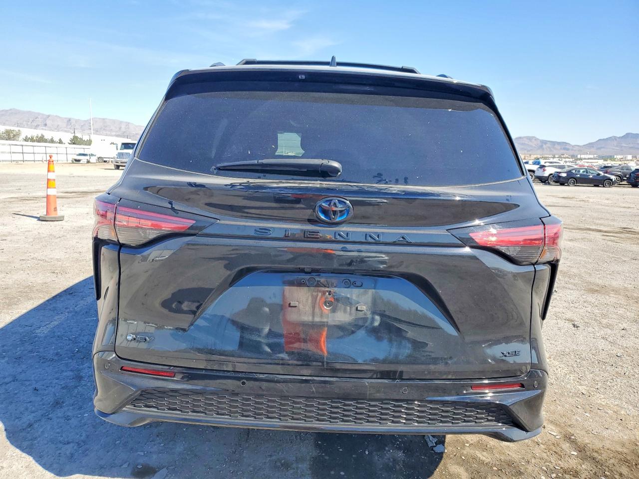 2025 TOYOTA SIENNA