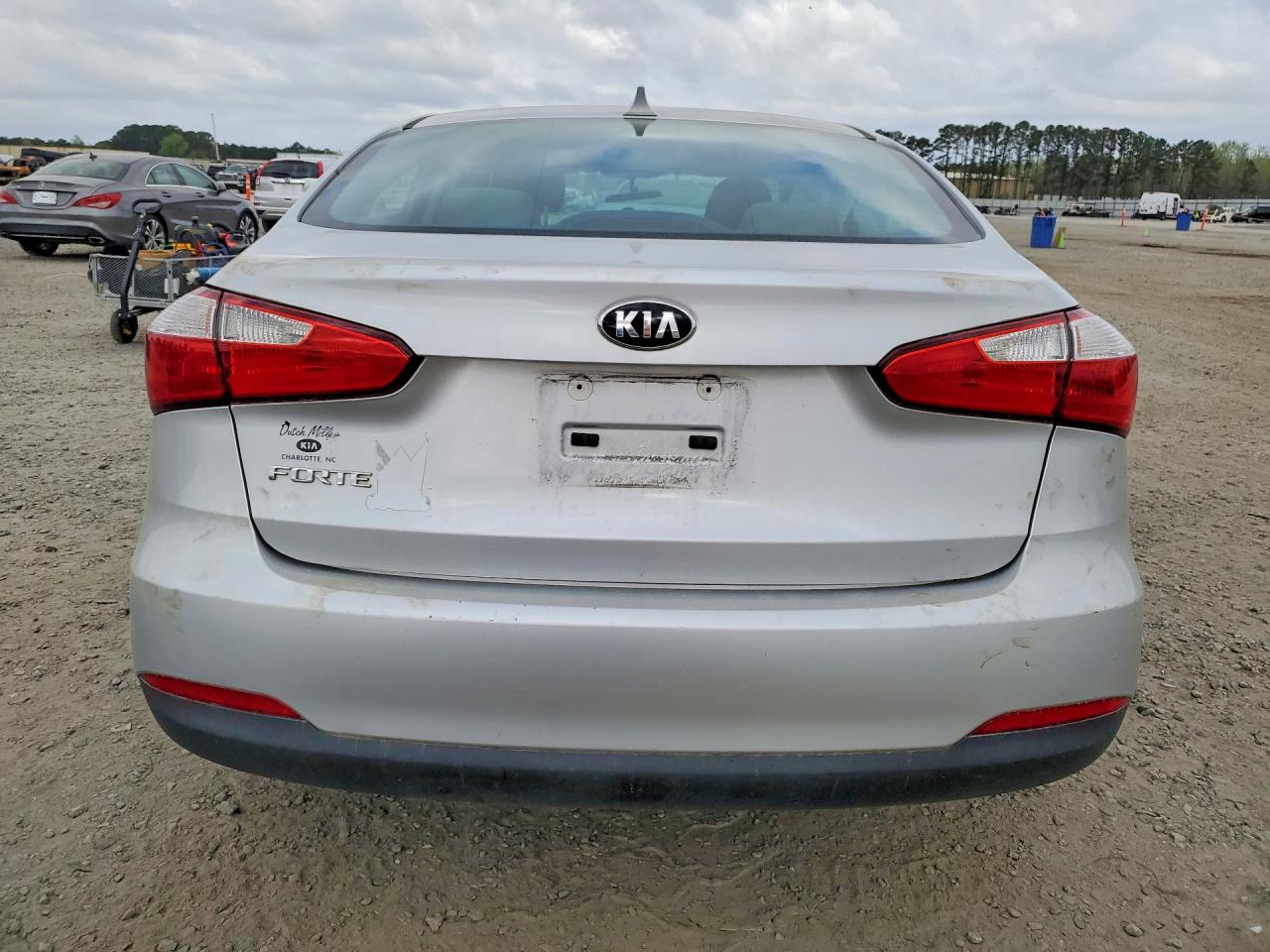 2016 KIA FORTE