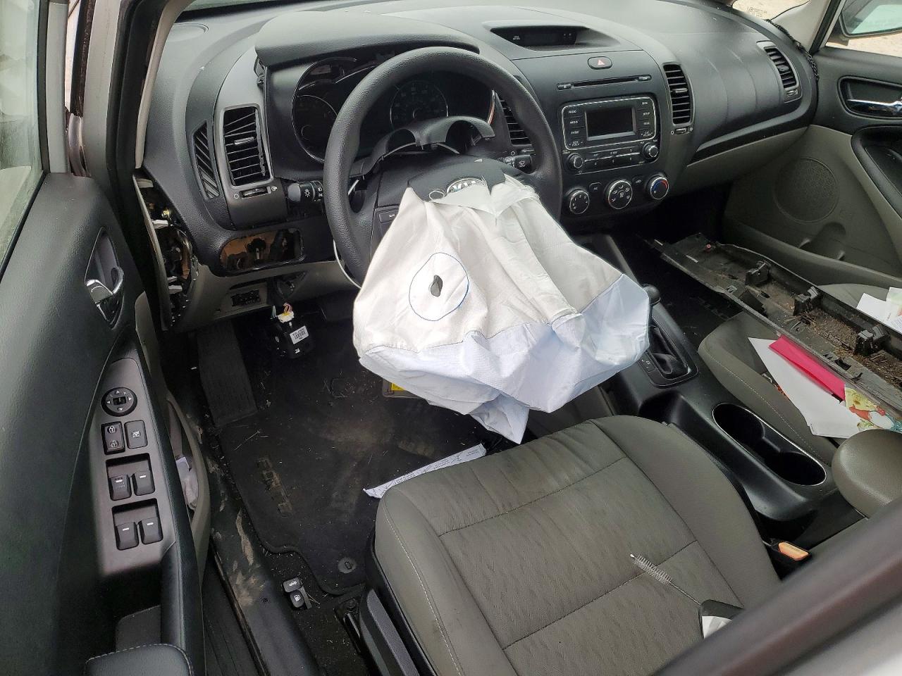 2016 KIA FORTE