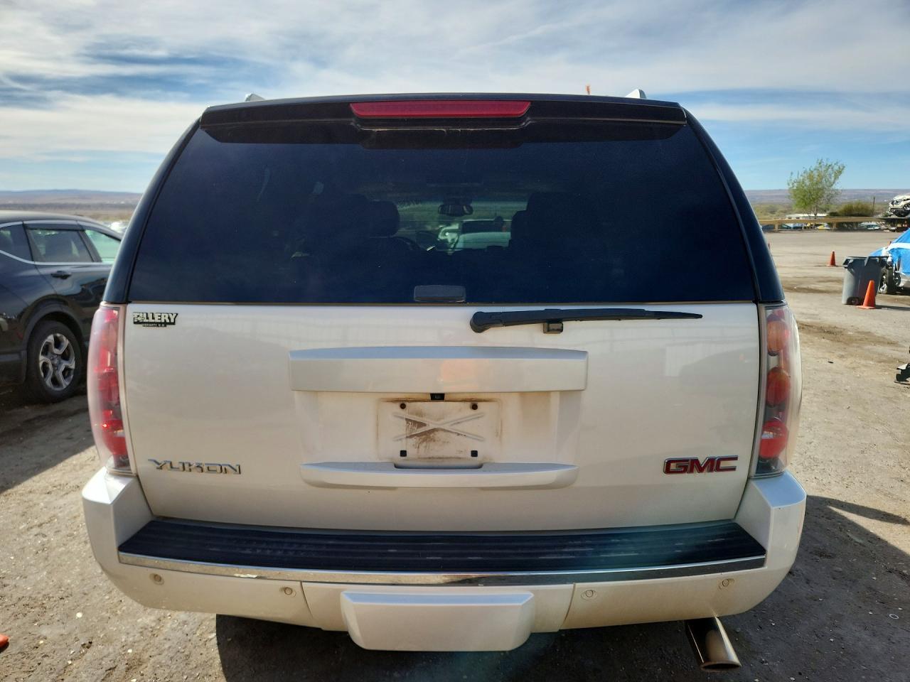 2013 GMC YUKON