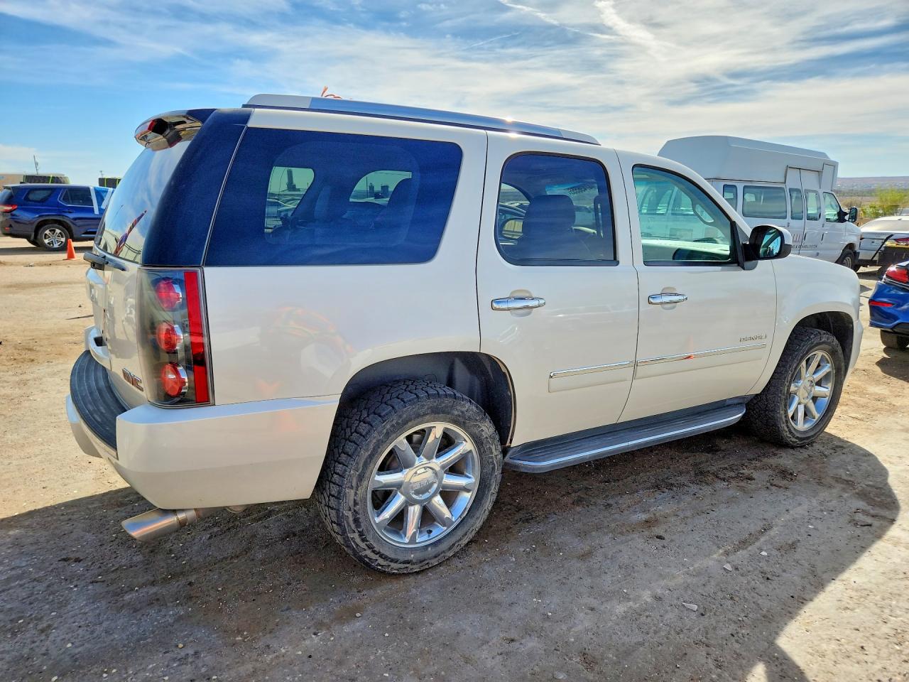 2013 GMC YUKON