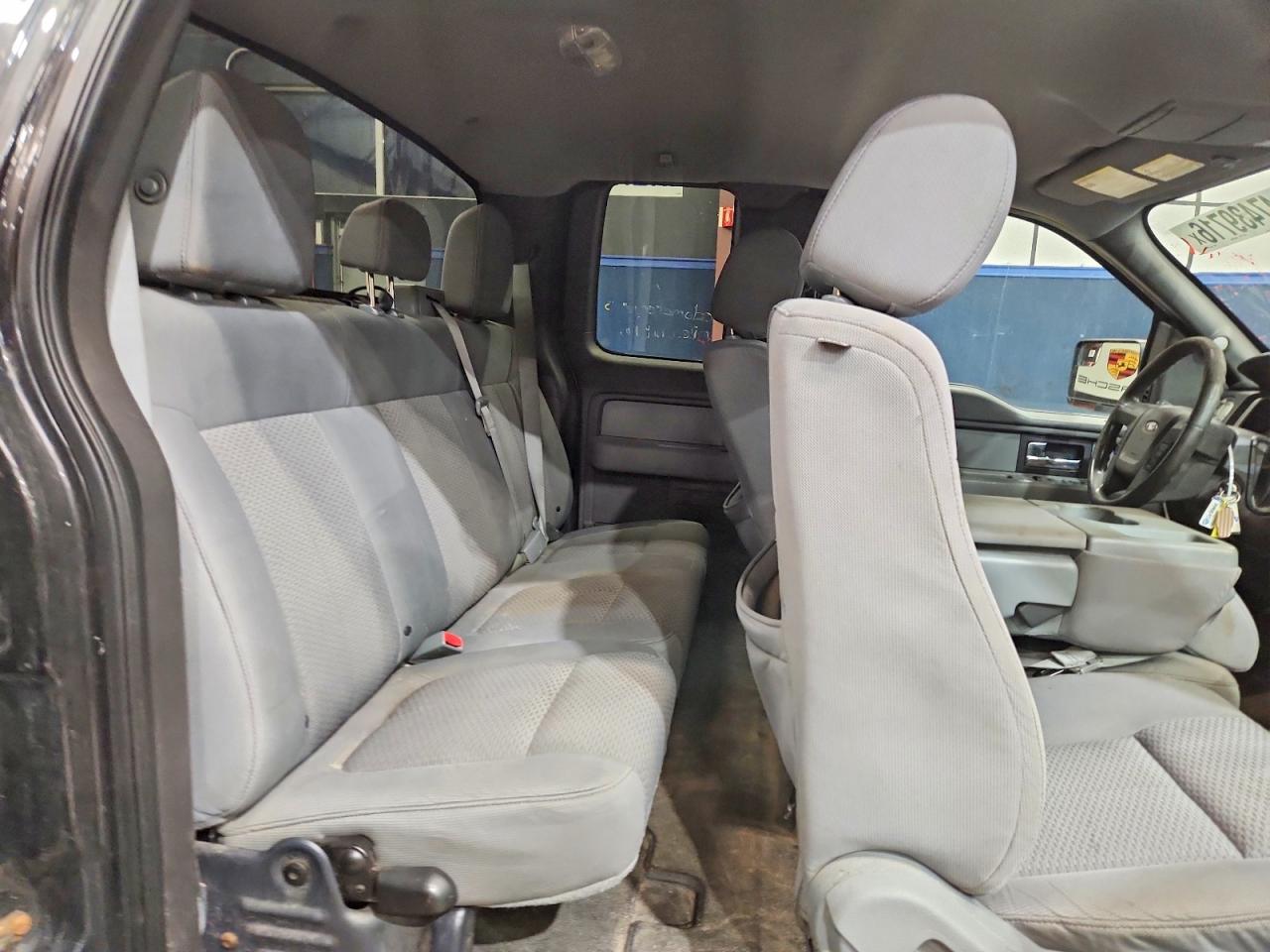 2013 FORD F150