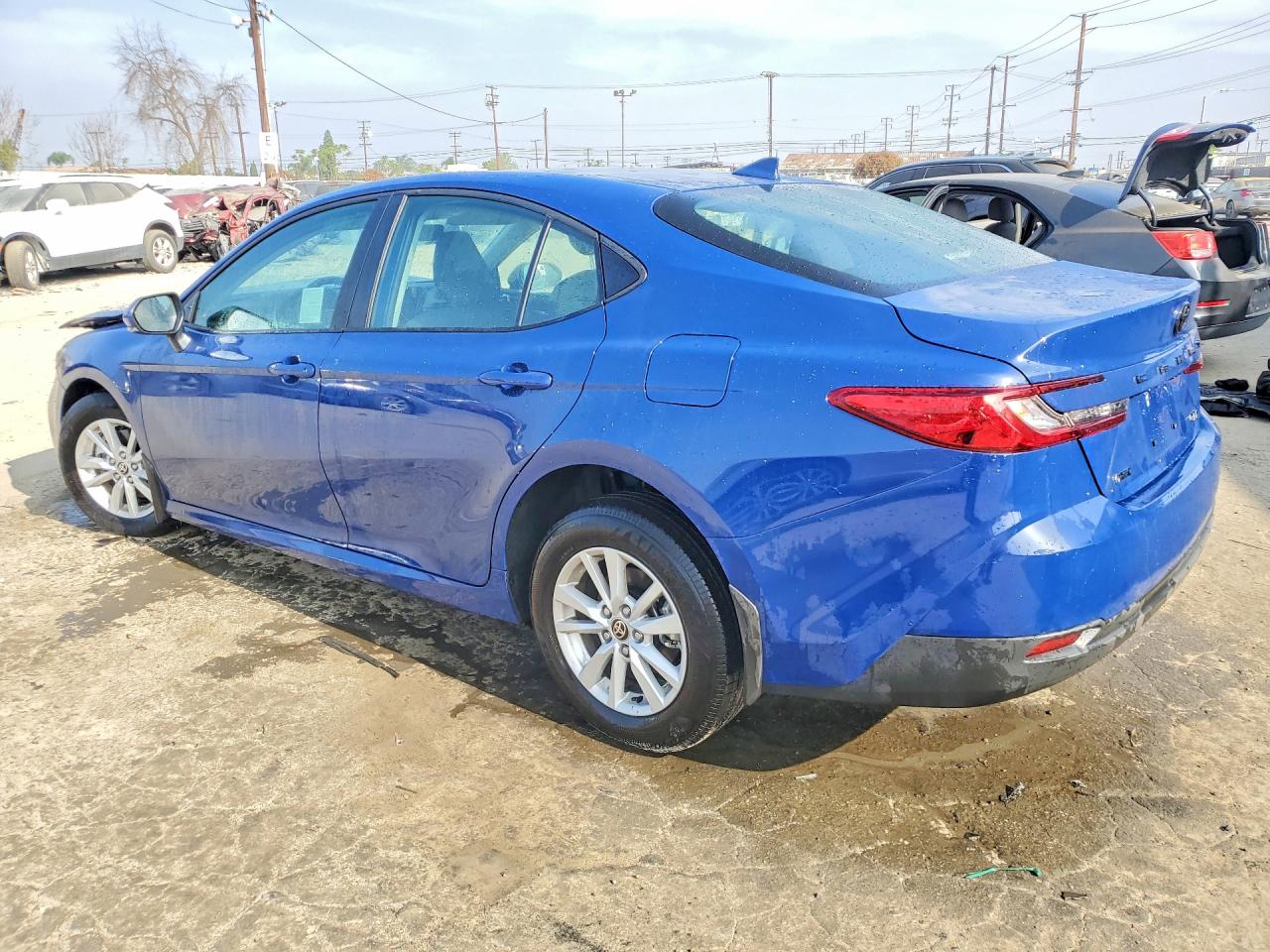2026 TOYOTA CAMRY