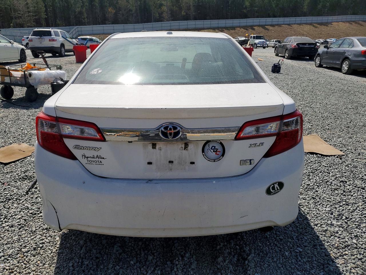 2014 TOYOTA CAMRY SOLA