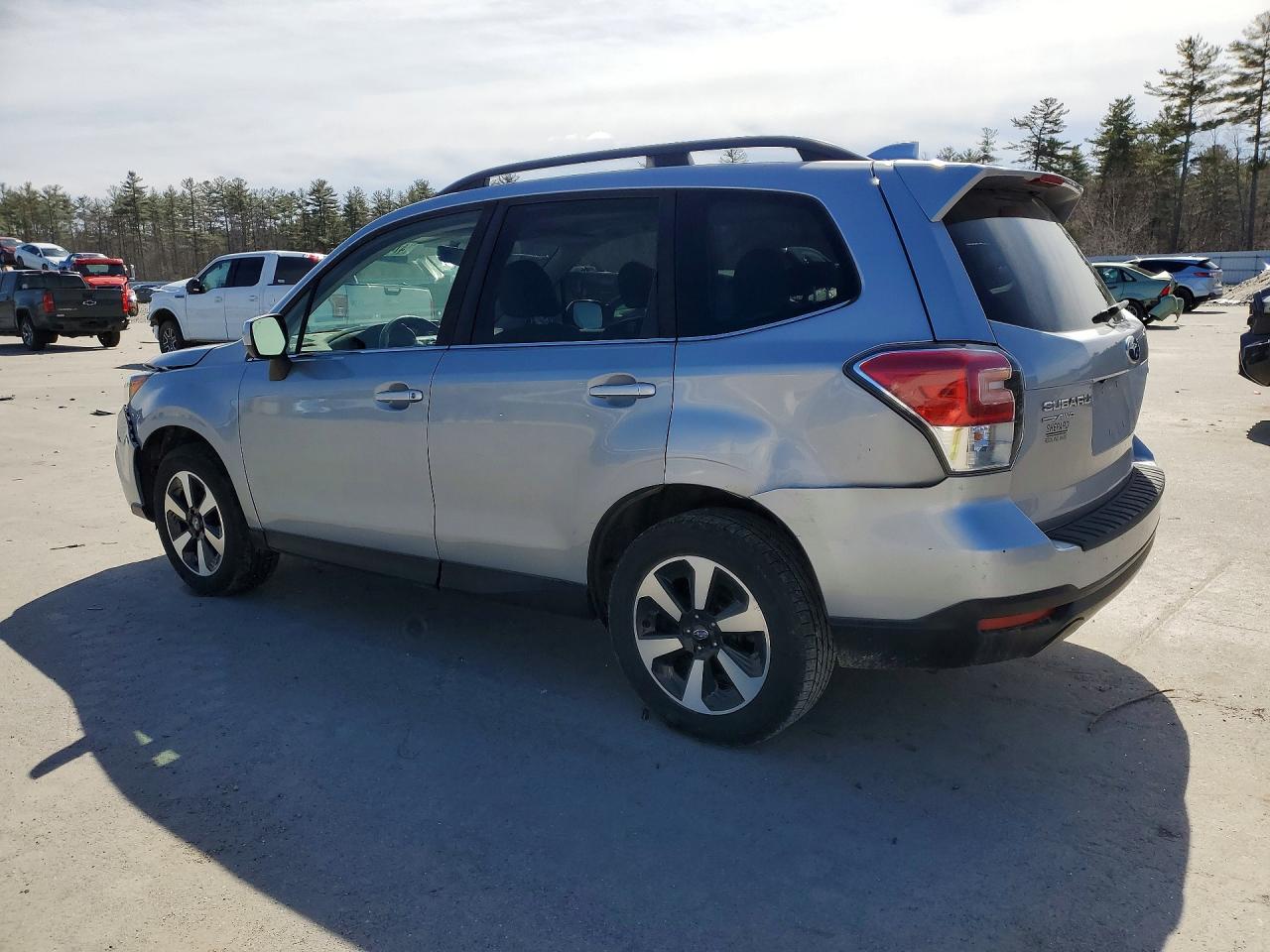 2017 SUBARU FORESTER