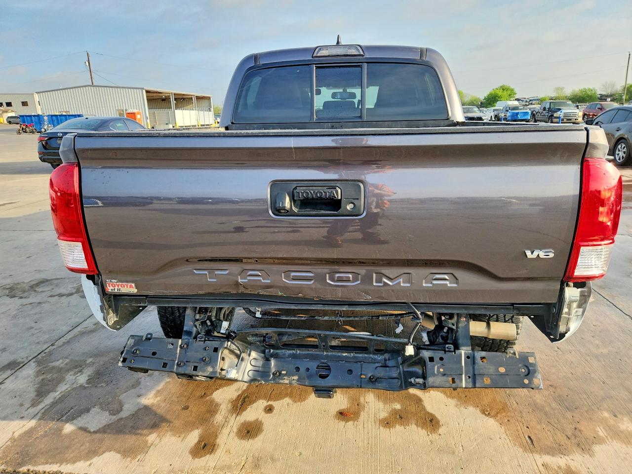 2017 TOYOTA TACOMA
