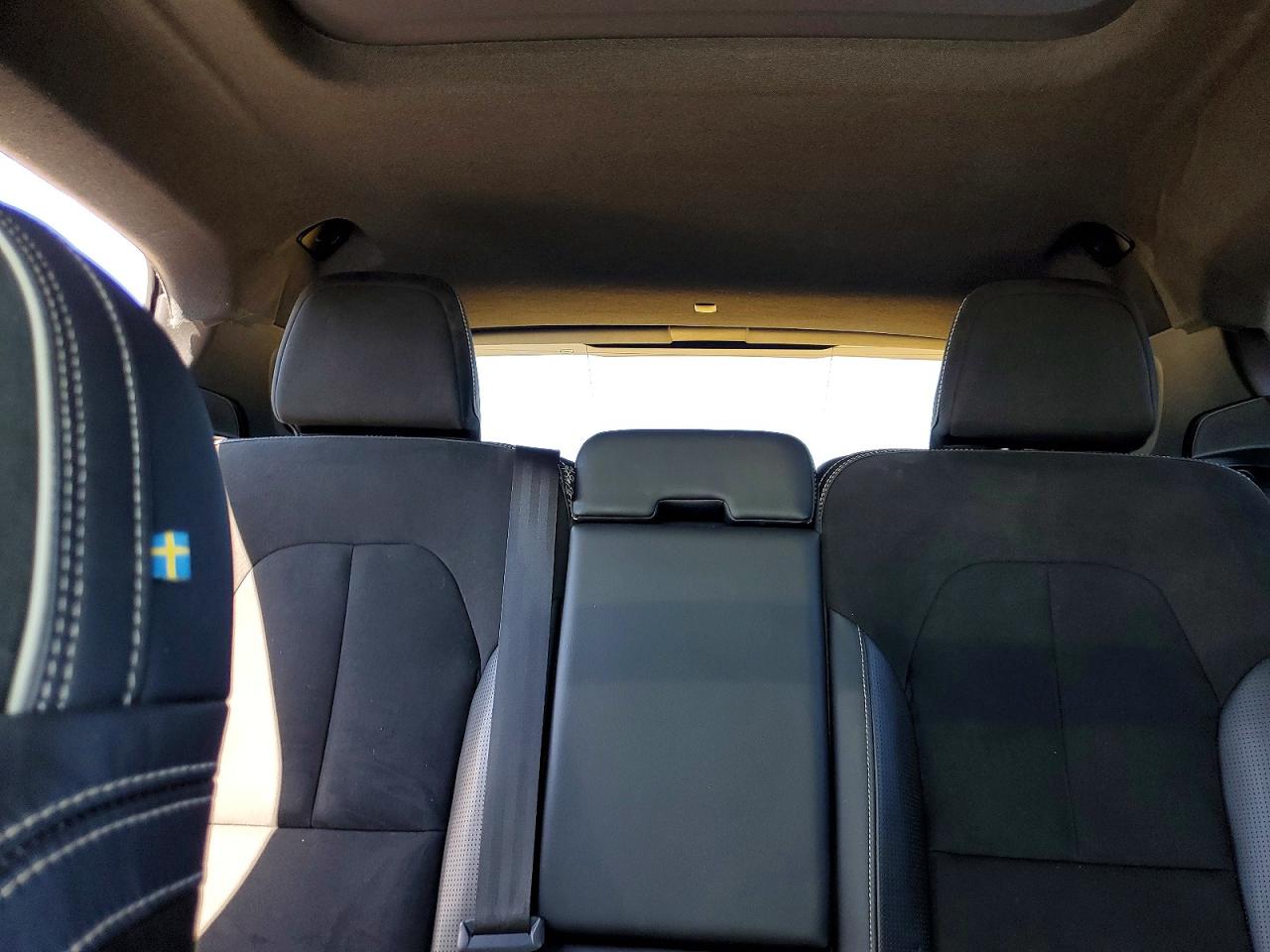 2020 VOLVO XC40