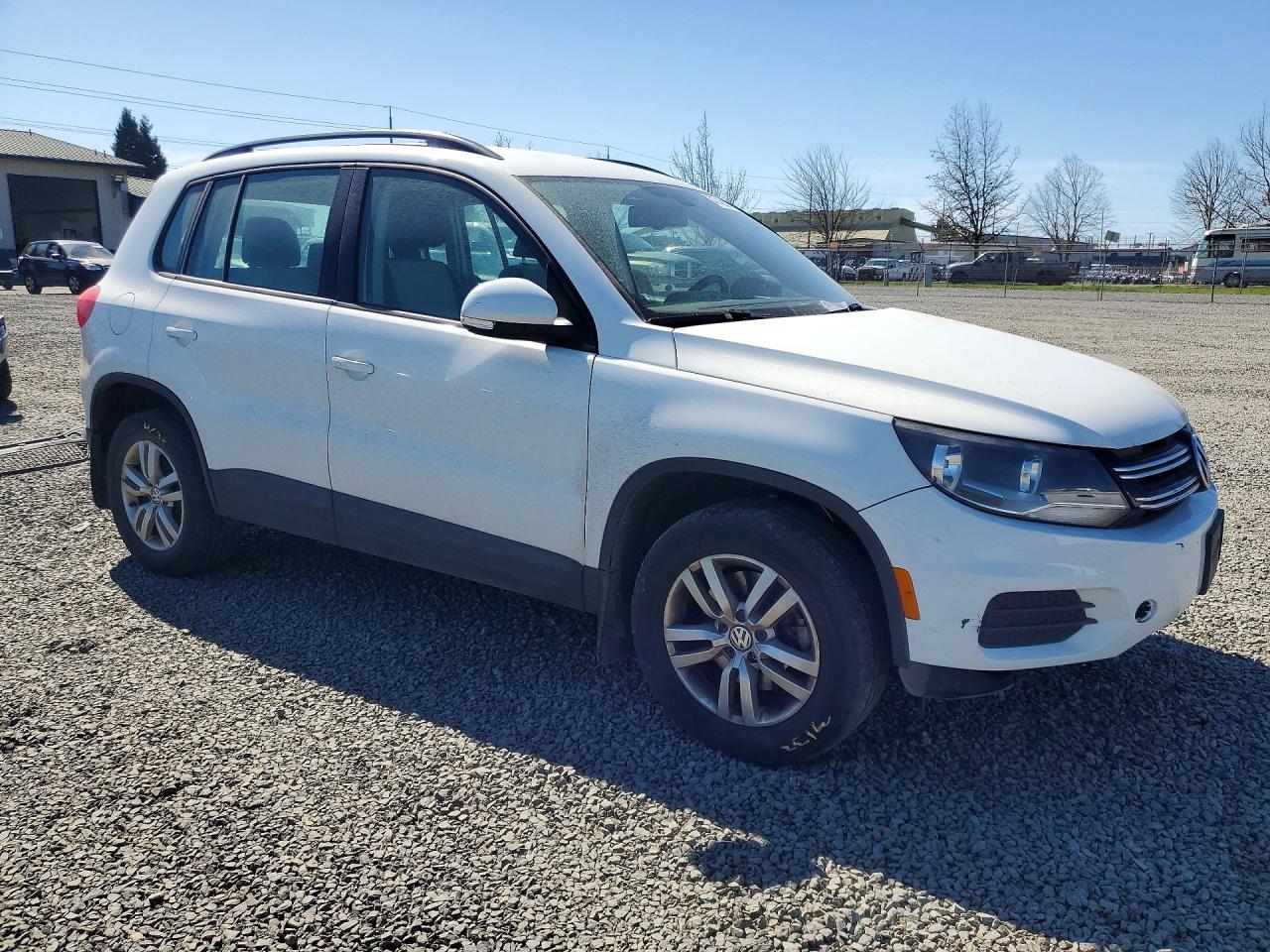2016 VOLKSWAGEN TIGUAN