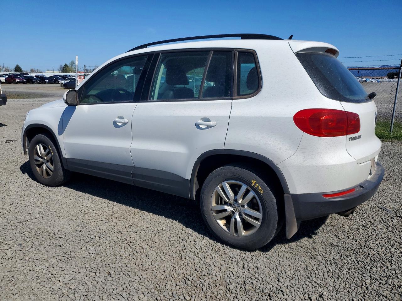 2016 VOLKSWAGEN TIGUAN