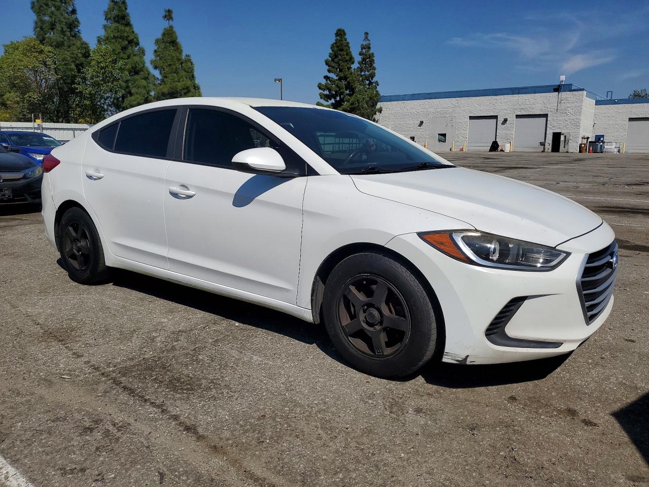 2017 HYUNDAI ELANTRA